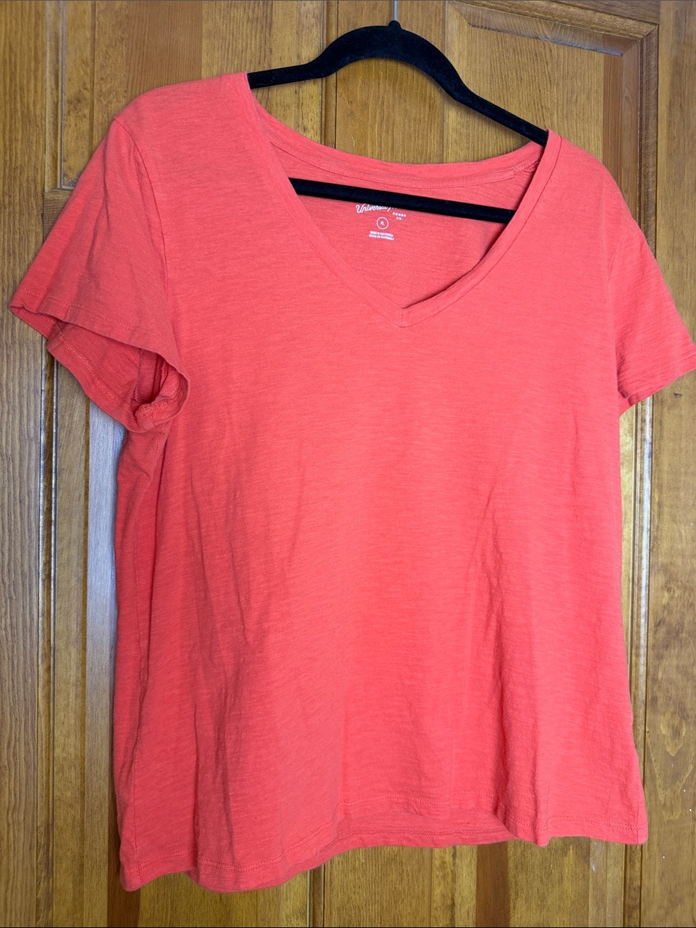 Universal Thread Coral V-Neck Short Sleeve Tee Women's XL